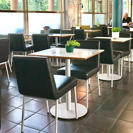 Ibis Budget Stadion Otel *