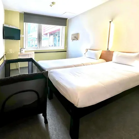 Ibis Budget Stadion فندق *