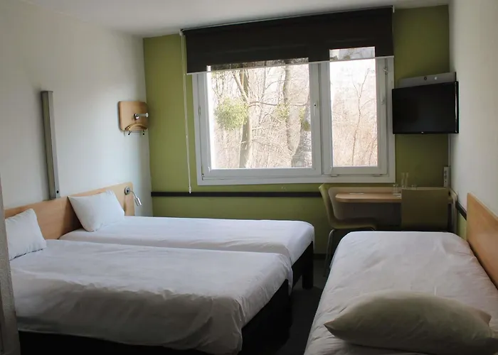 Ibis Budget Stadion ホテル